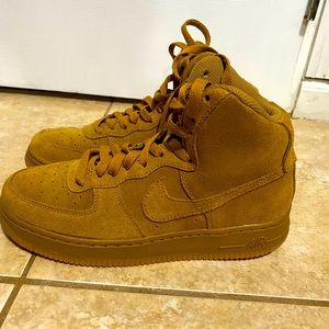 Nike Air Force 1 Suede Hightop